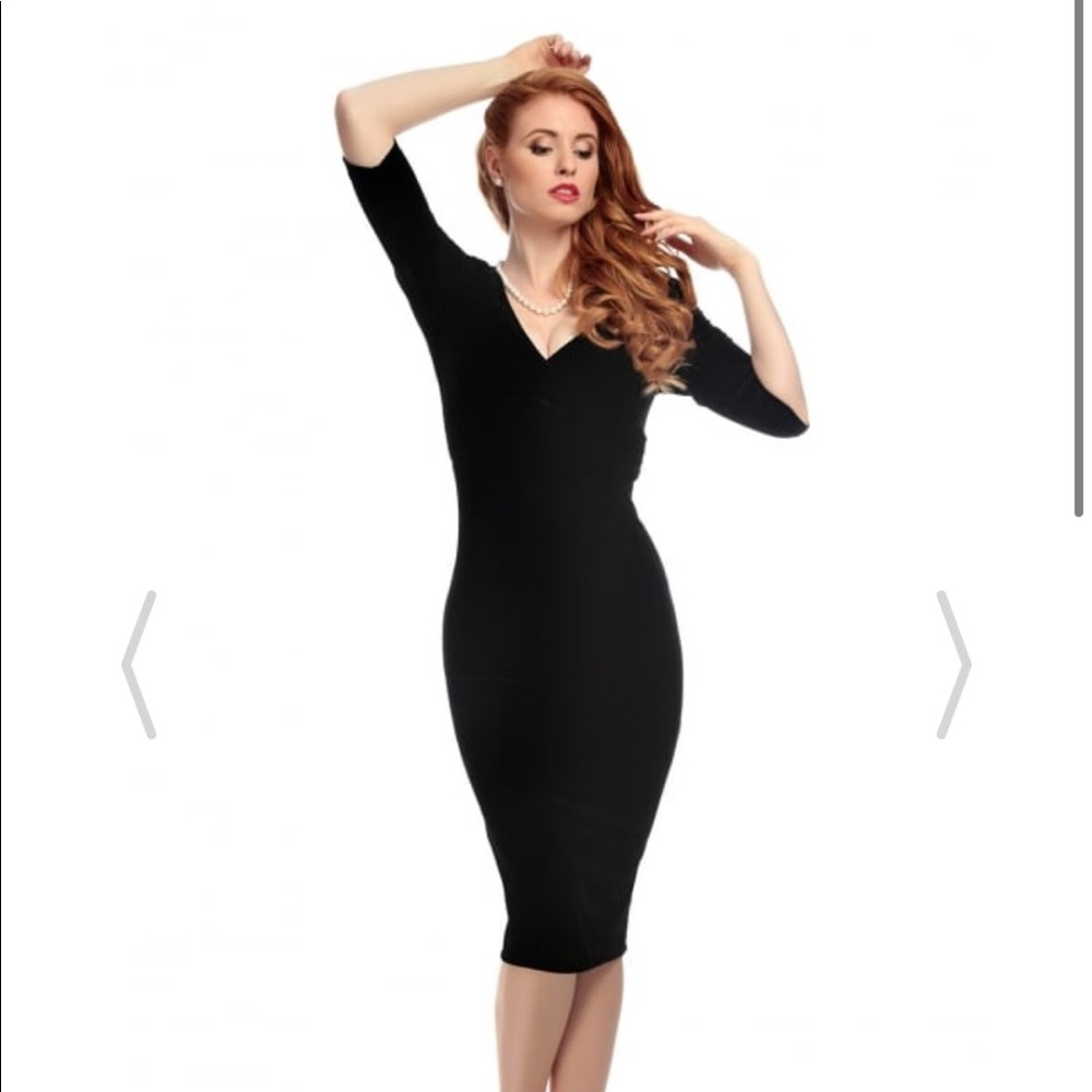 Collectif Black Velvet Wiggle Dress